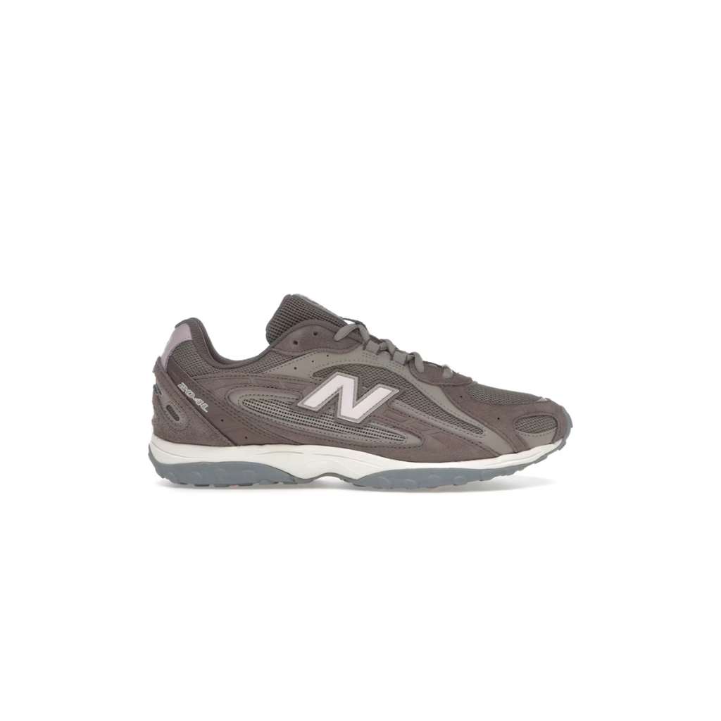 New Balance 204L